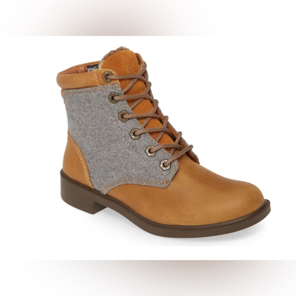 Kodiak Women’s Lace-Up Ankle Boots in Tan and Gray